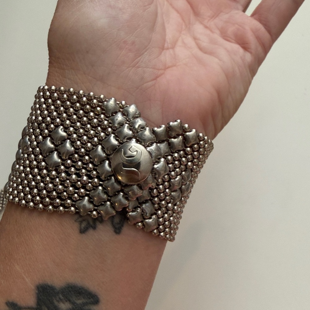 3 different Liquid Metal Sergio Gutierrez silver cuff bracelets handcrafted - Picture 8 of 8
